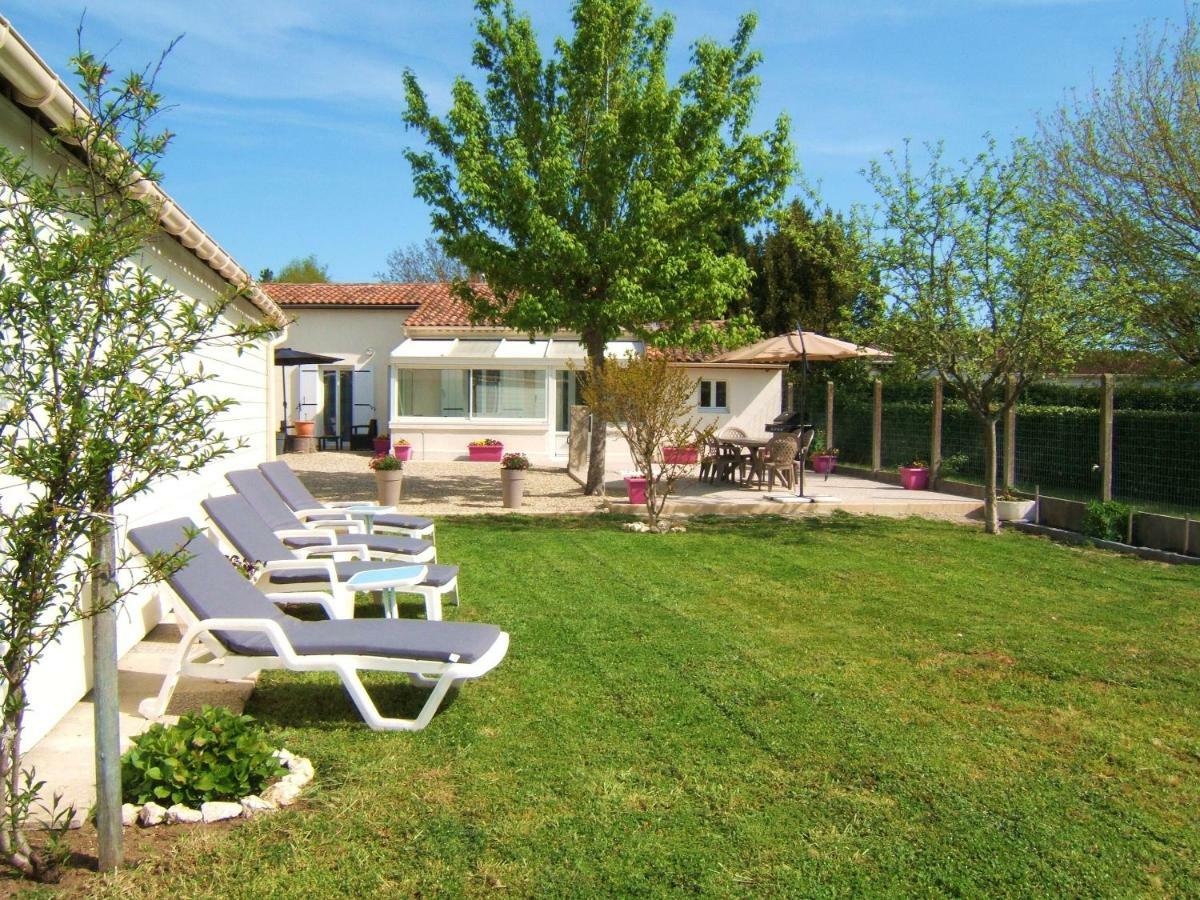 Gîte L'Hirondelle Castelnau-de-Médoc Exterior foto